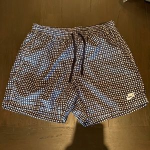 Nike woven shorts Size Large